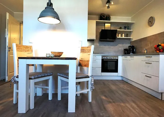 Bernstein & Breakfast 01 *